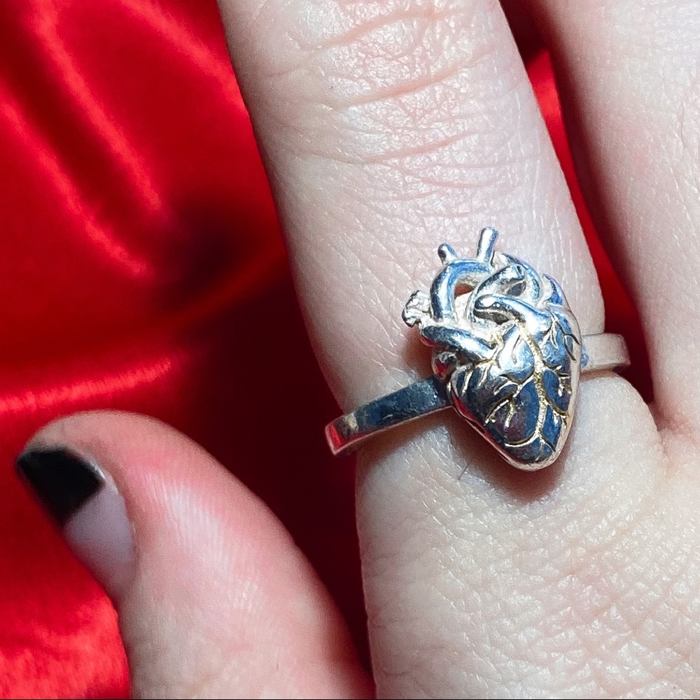 VERAMEAT 🖤 BLACK HEARTS CLUB RING